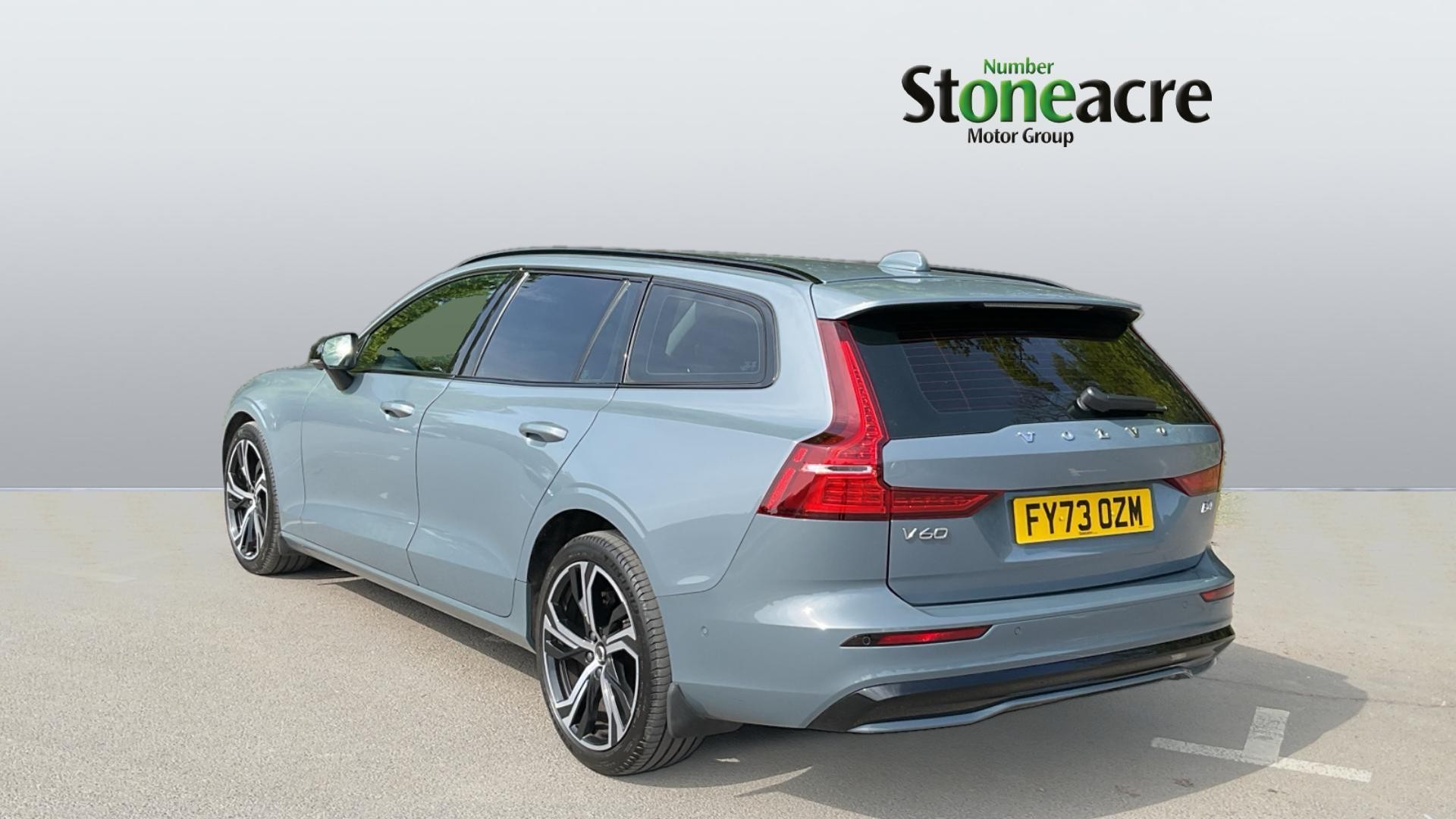 Volvo V60 Image 2