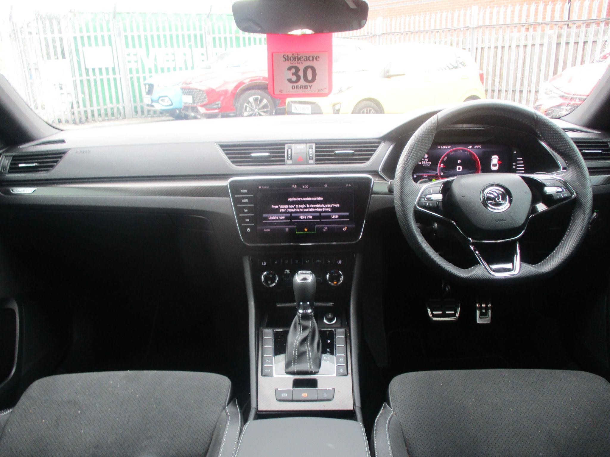Skoda Superb Image 8