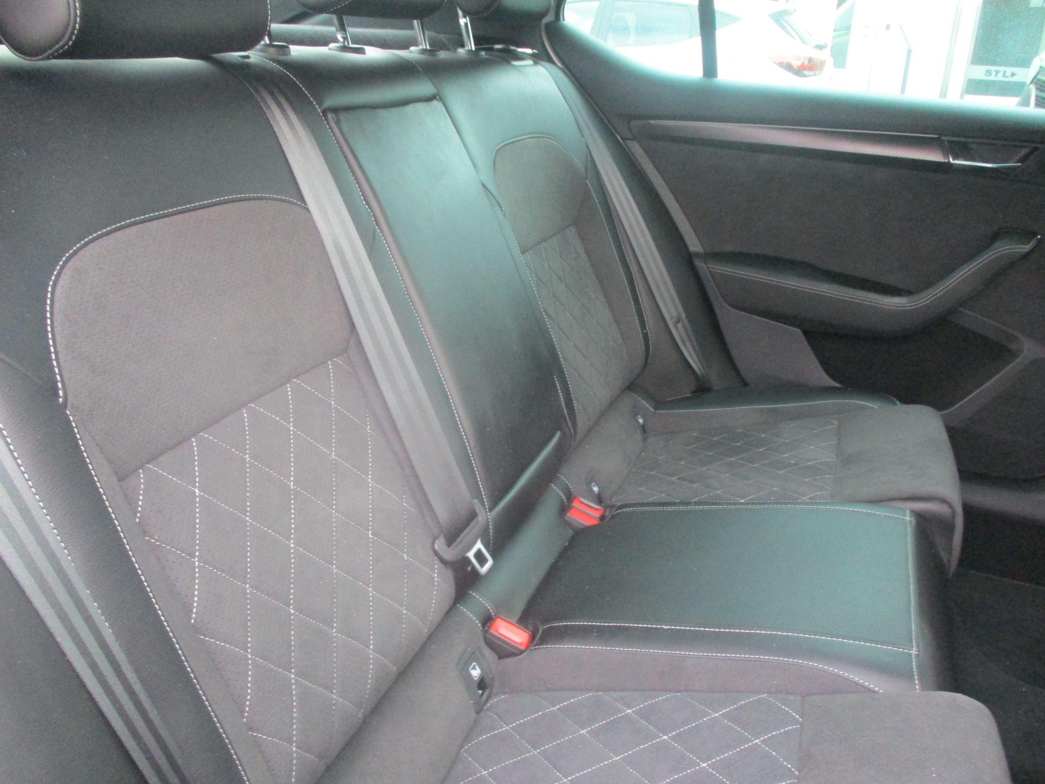 Skoda Superb Image 10