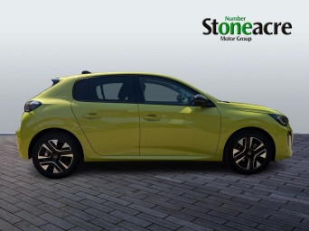 Peugeot 208 1.2 PureTech Allure Euro 6 (s/s) 5dr AJ25DJK Image 2