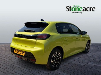 Peugeot 208 1.2 PureTech Allure Euro 6 (s/s) 5dr AJ25DJK Image 3