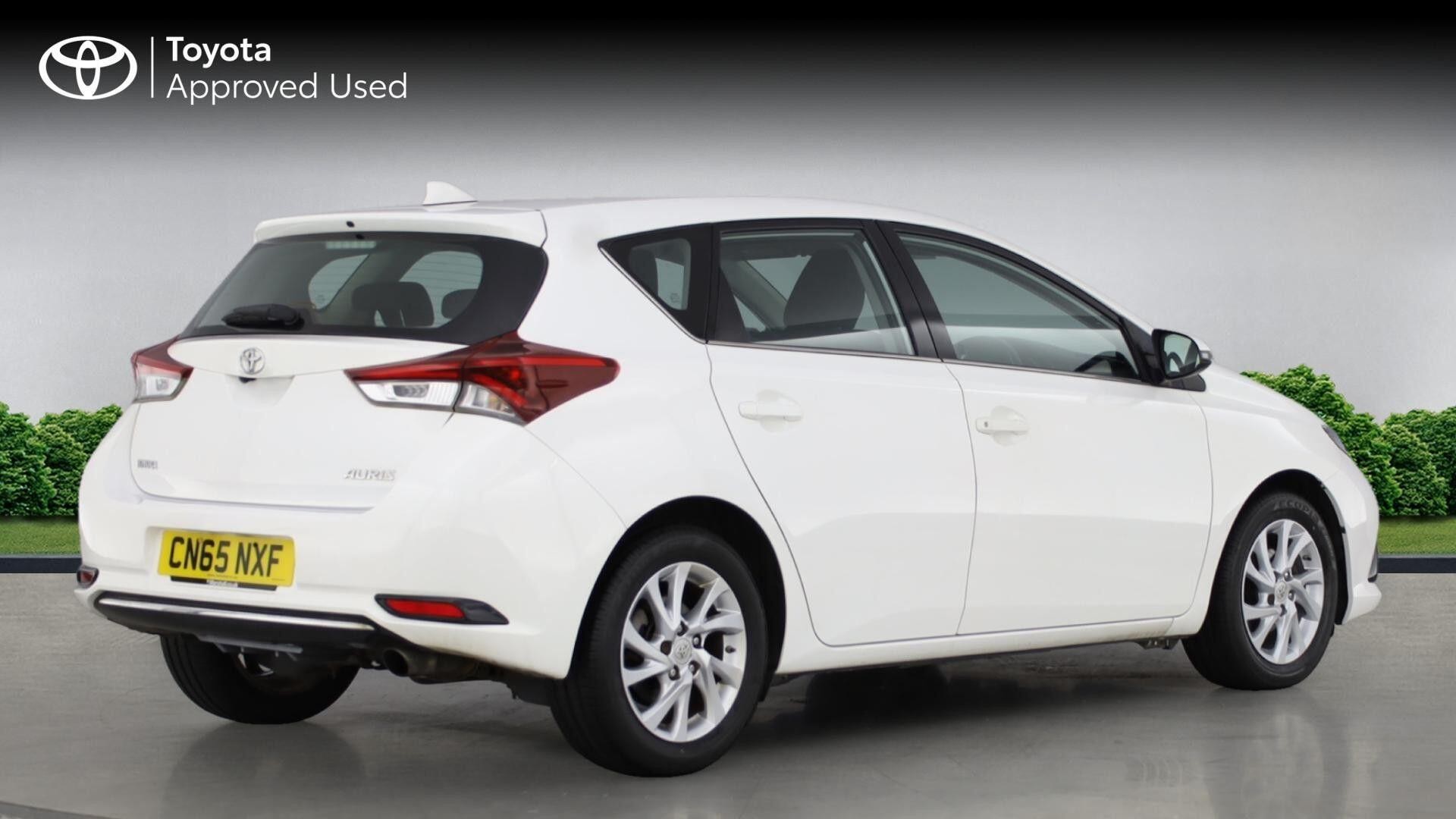 Toyota Auris Image 3