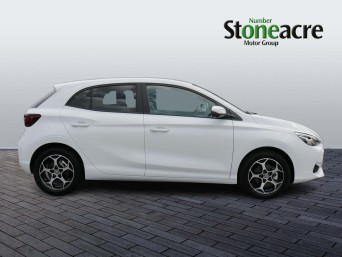 MG 3 1.5 MHEV Trophy Auto Euro 6 (s/s) 5dr ME25CXR Image 2