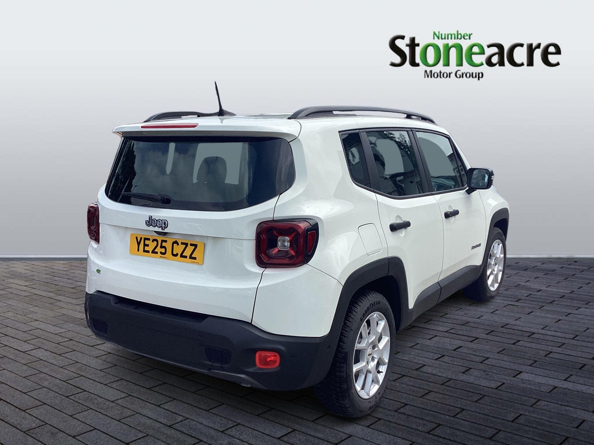 Jeep Renegade Image 2