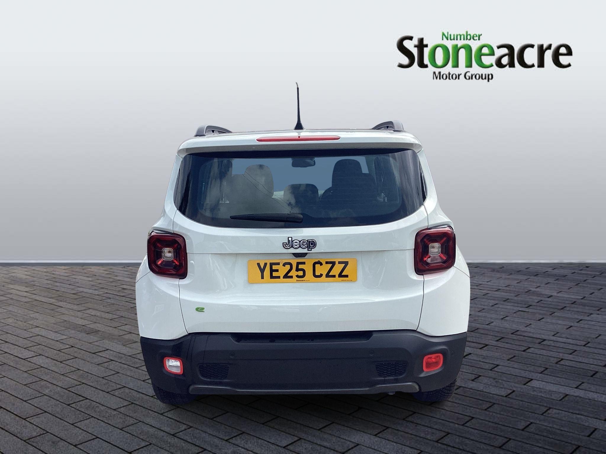 Jeep Renegade Image 3