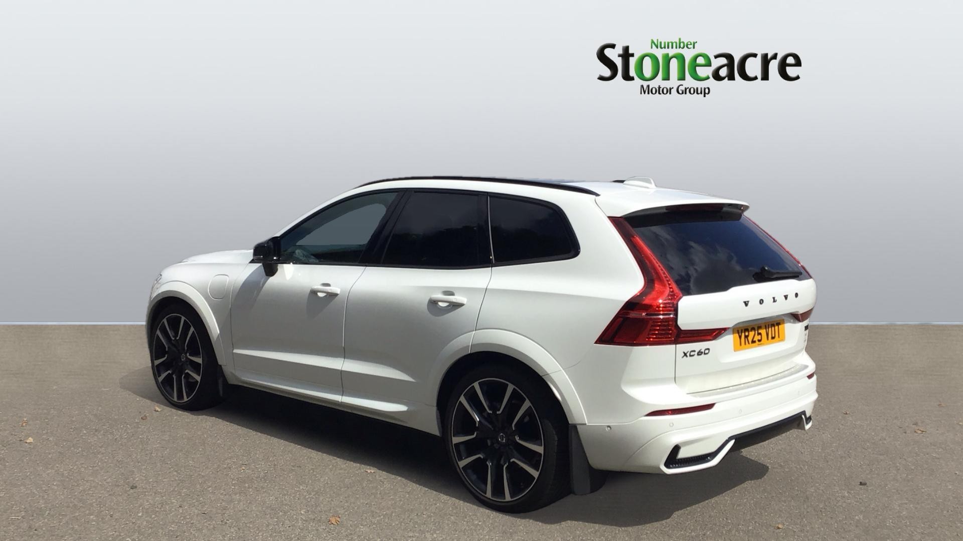 Volvo XC60 Image 2