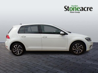 Volkswagen Golf 1.6 TDI Match Euro 6 (s/s) 5dr KM19EPT Image 2
