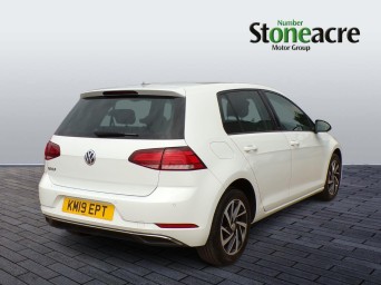 Volkswagen Golf 1.6 TDI Match Euro 6 (s/s) 5dr KM19EPT Image 3