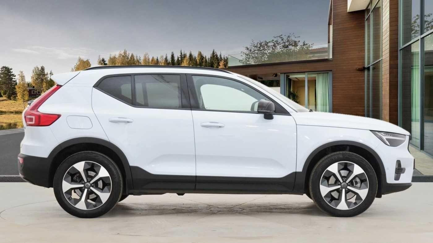 Volvo XC40 Image 2