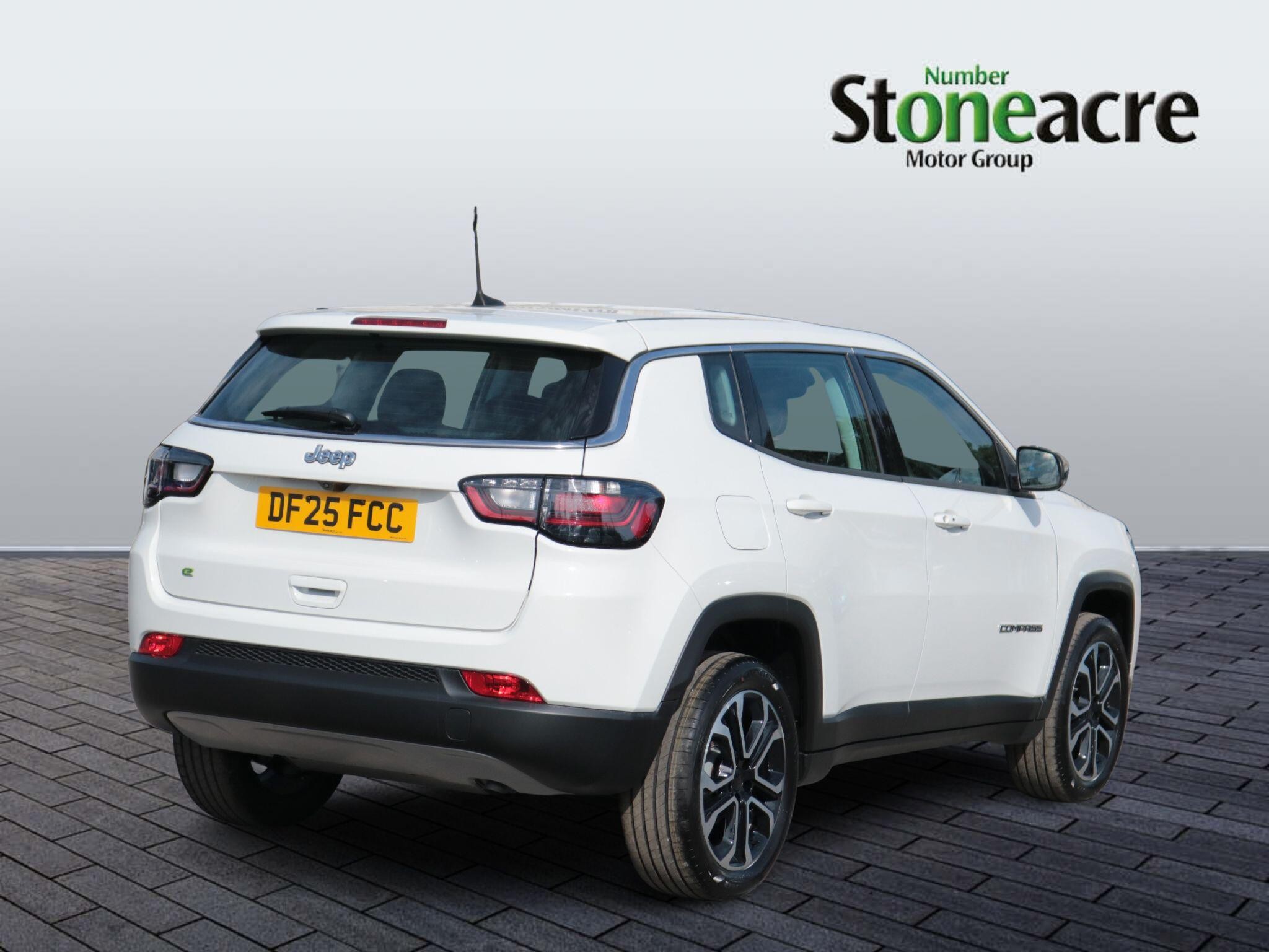 Jeep Compass Image 2