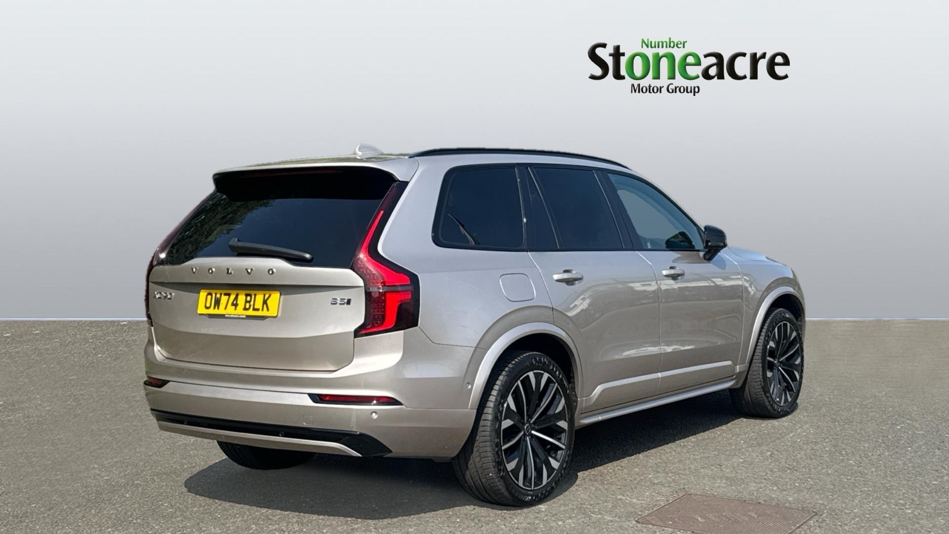 Volvo XC90 Image 2