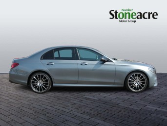 Mercedes-Benz E-Class 2.0 E300d AMG Line Night Edition (Premium Plus) G-Tronic+ Euro 6 (s/s) 4dr KO69SWV Image 2