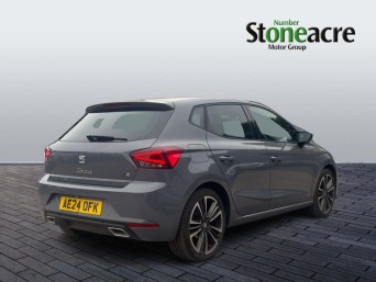 SEAT Ibiza 1.0 TSI Anniversary Limited Edition Euro 6 (s/s) 5dr AE24OFK Image 3
