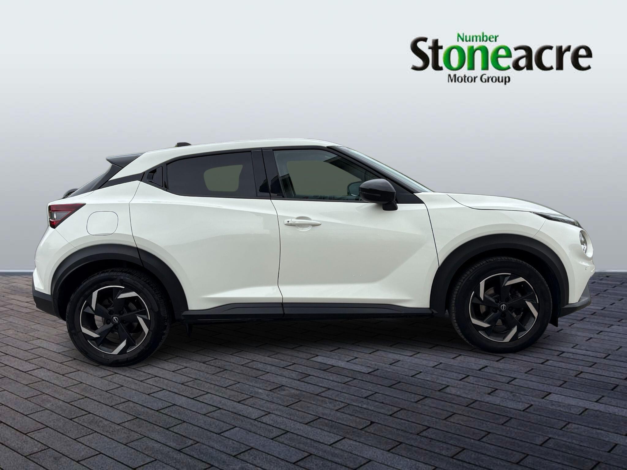 Nissan Juke Image 2