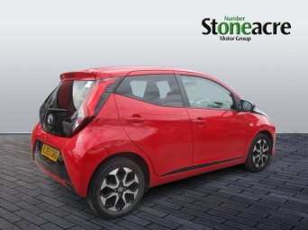 Toyota Aygo 1.0 VVT-i X-Trend 5dr RJ69GNO Image 3