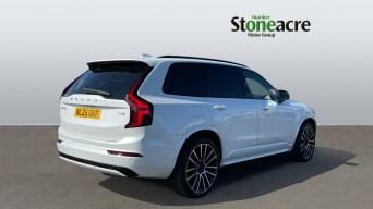 Volvo XC90 2.0 T8 18.8kWh Ultra Dark Auto 4WD Euro 6 (s/s) 5dr NL25GKF Image 2