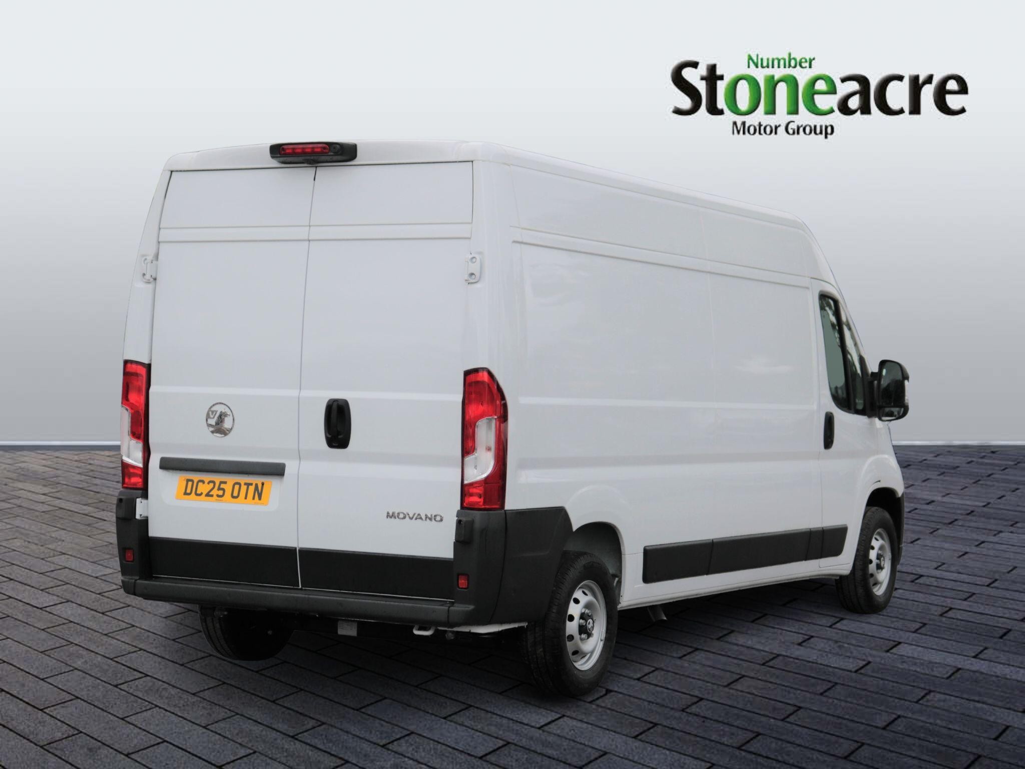 Vauxhall Movano Image 3