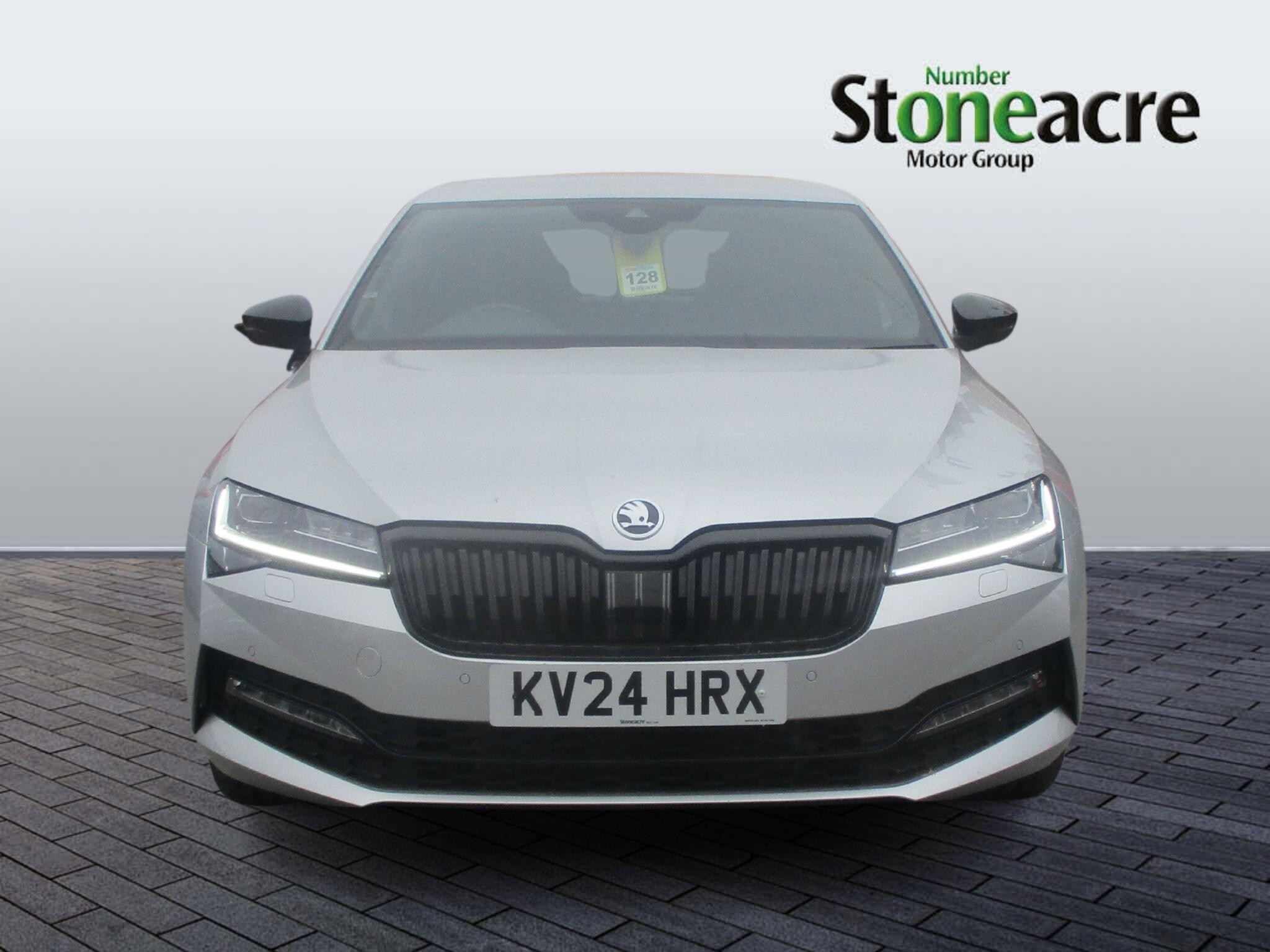 Skoda Superb Image 2