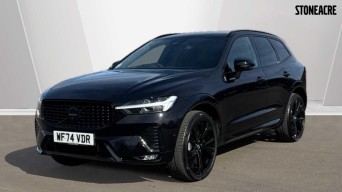 Volvo XC60 2.0 B5 MHEV Plus Black Edition Auto AWD Euro 6 (s/s) 5dr WF74VDR Image 3