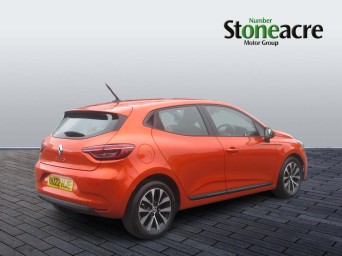 Renault Clio Iconic TCe 90 MY21.5 NU22HJE Image 3