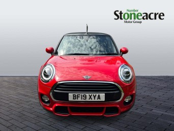 MINI Convertible 1.5 Cooper Sport Euro 6 (s/s) 2dr BF19XYA Image 2