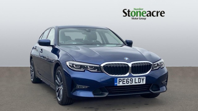 BMW 3 Series 2.0 330e 12kWh Sport Pro Auto Euro 6 (s/s) 4dr PE69LDY Image 1
