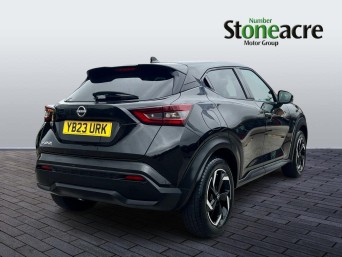 Nissan Juke 1.0 DiG-T N-Connecta 5dr YB23URK Image 3