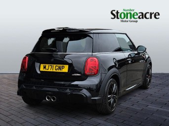 MINI Hatch 2.0 John Cooper Works Euro 6 (s/s) 3dr MJ71GNP Image 3