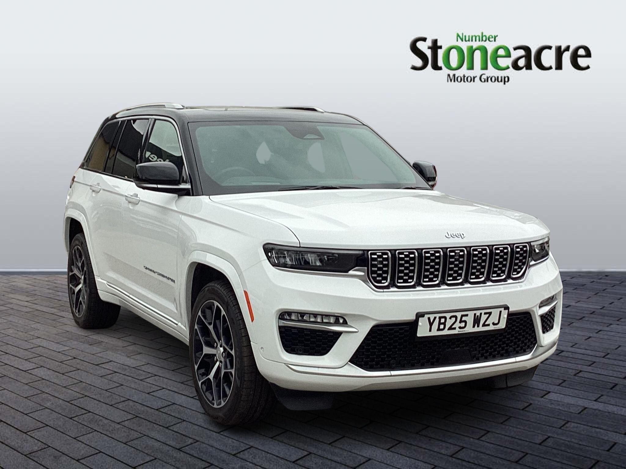 Jeep Grand Cherokee Image 1