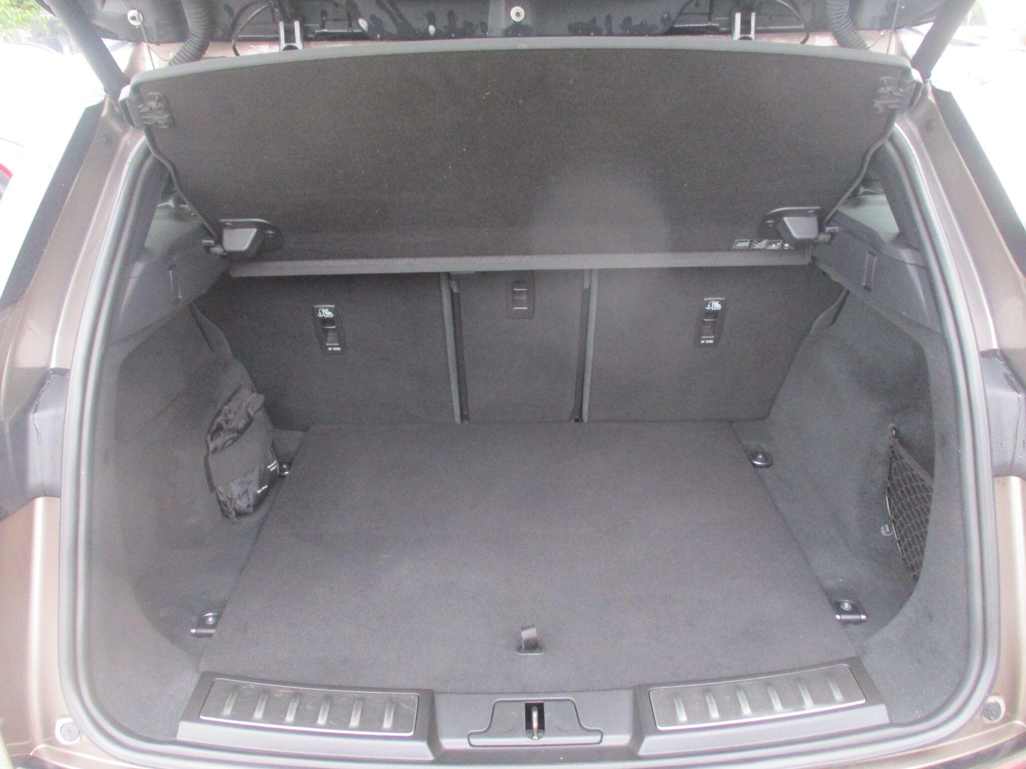 Land Rover Range Rover Evoque Image 10
