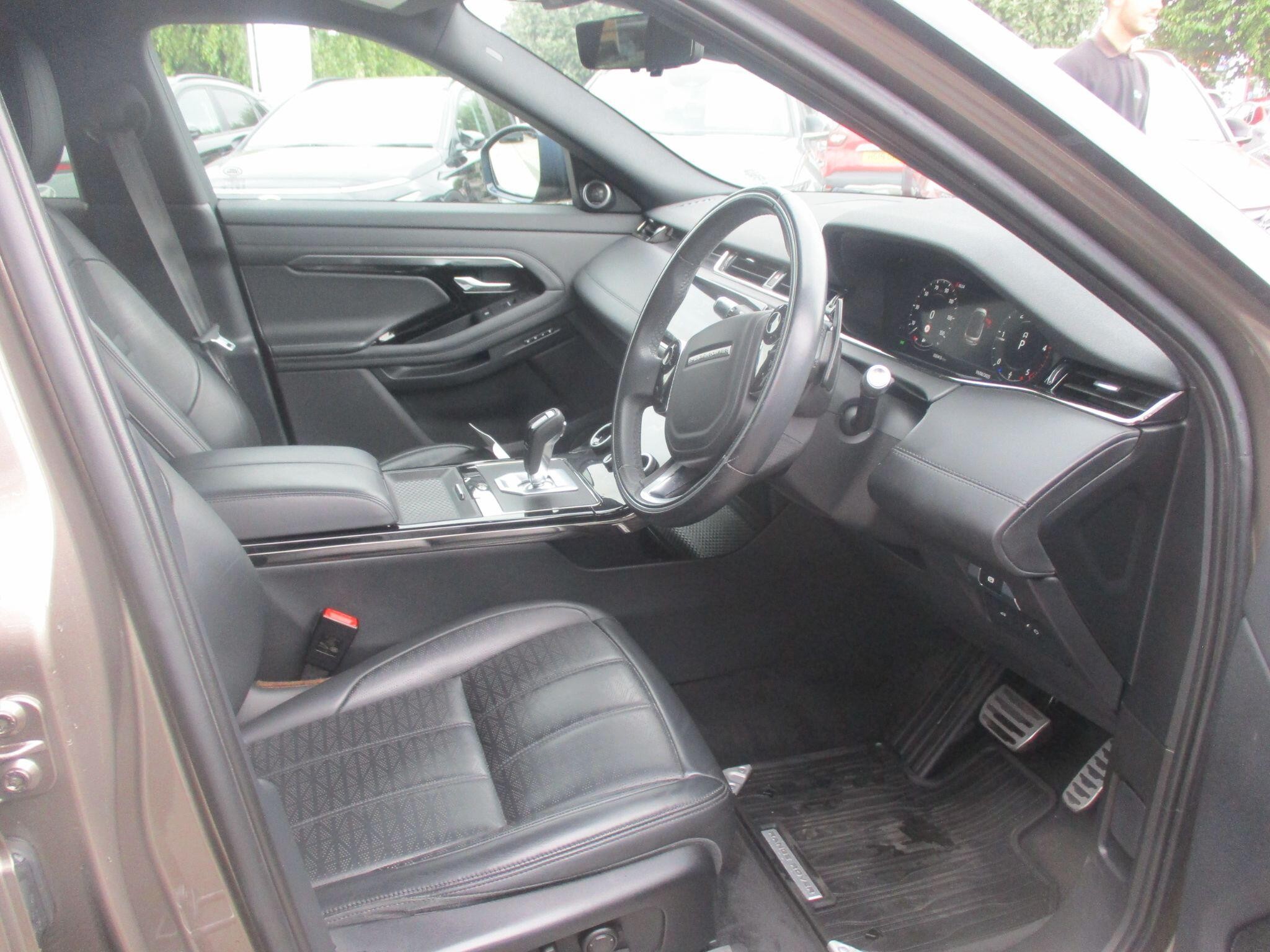 Land Rover Range Rover Evoque Image 11