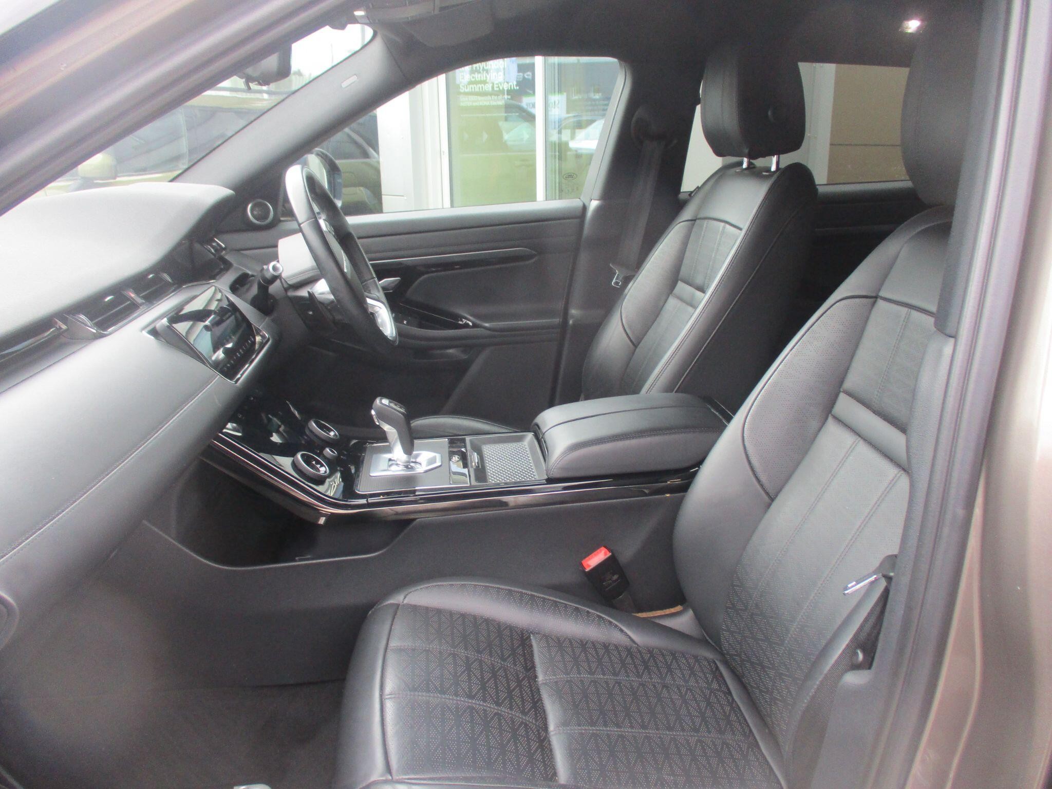 Land Rover Range Rover Evoque Image 12