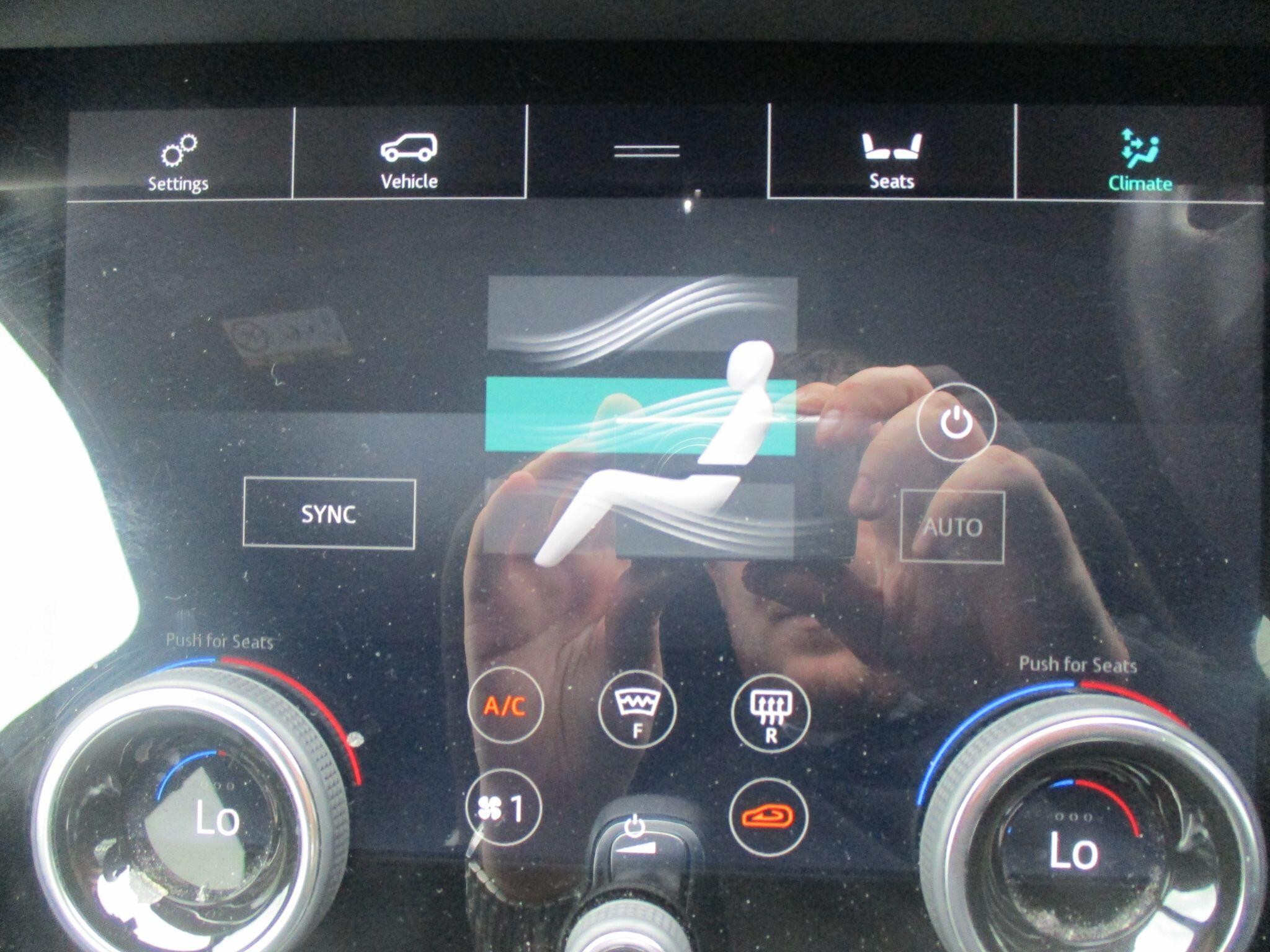 Land Rover Range Rover Evoque Image 20
