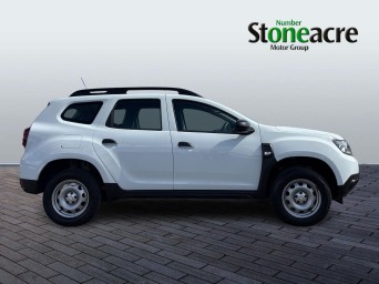 Dacia Duster 1.0 TCe Essential Euro 6 (s/s) 5dr YT22APZ Image 2