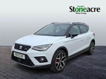SEAT Arona 1.0 TSI 110 FR Red Edition 5dr YO71CXF Image 3