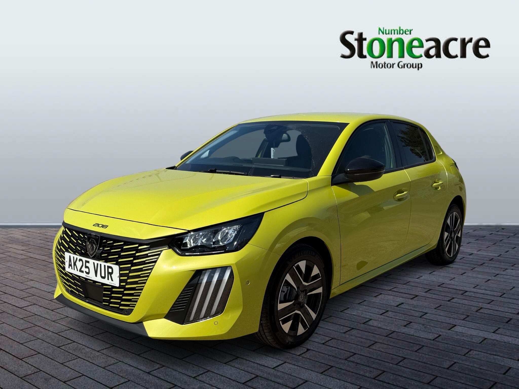 Peugeot 208 Image 3