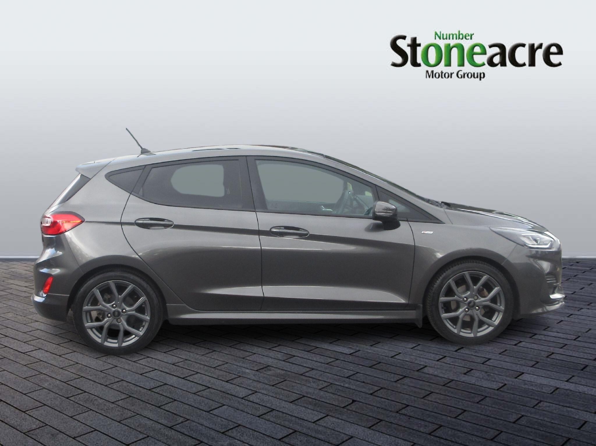 Ford Fiesta Image 2