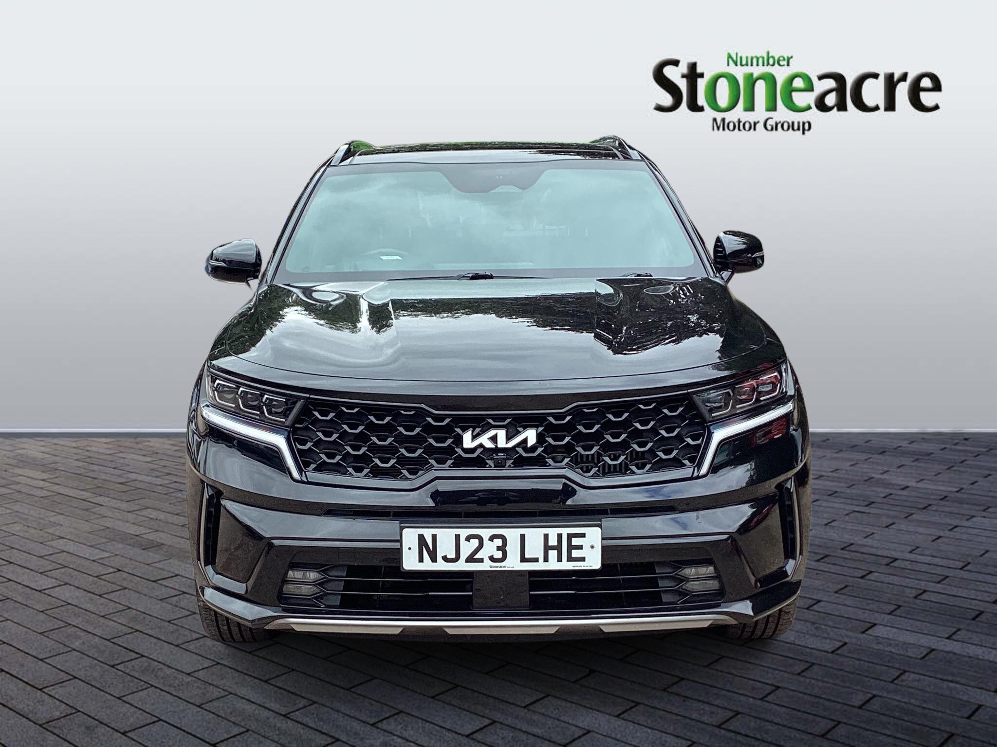 Kia Sorento Image 2