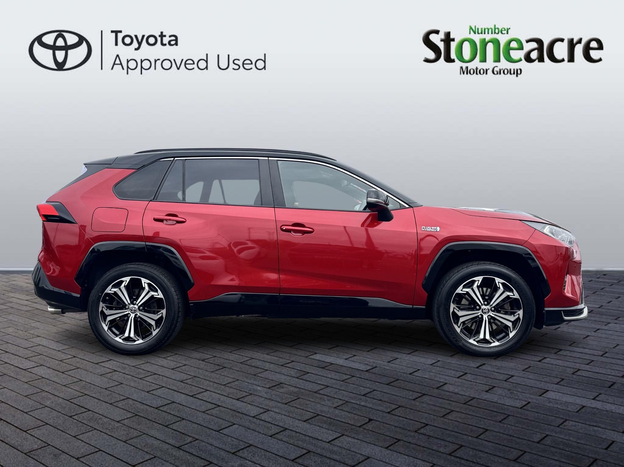 Toyota RAV4 Image 2