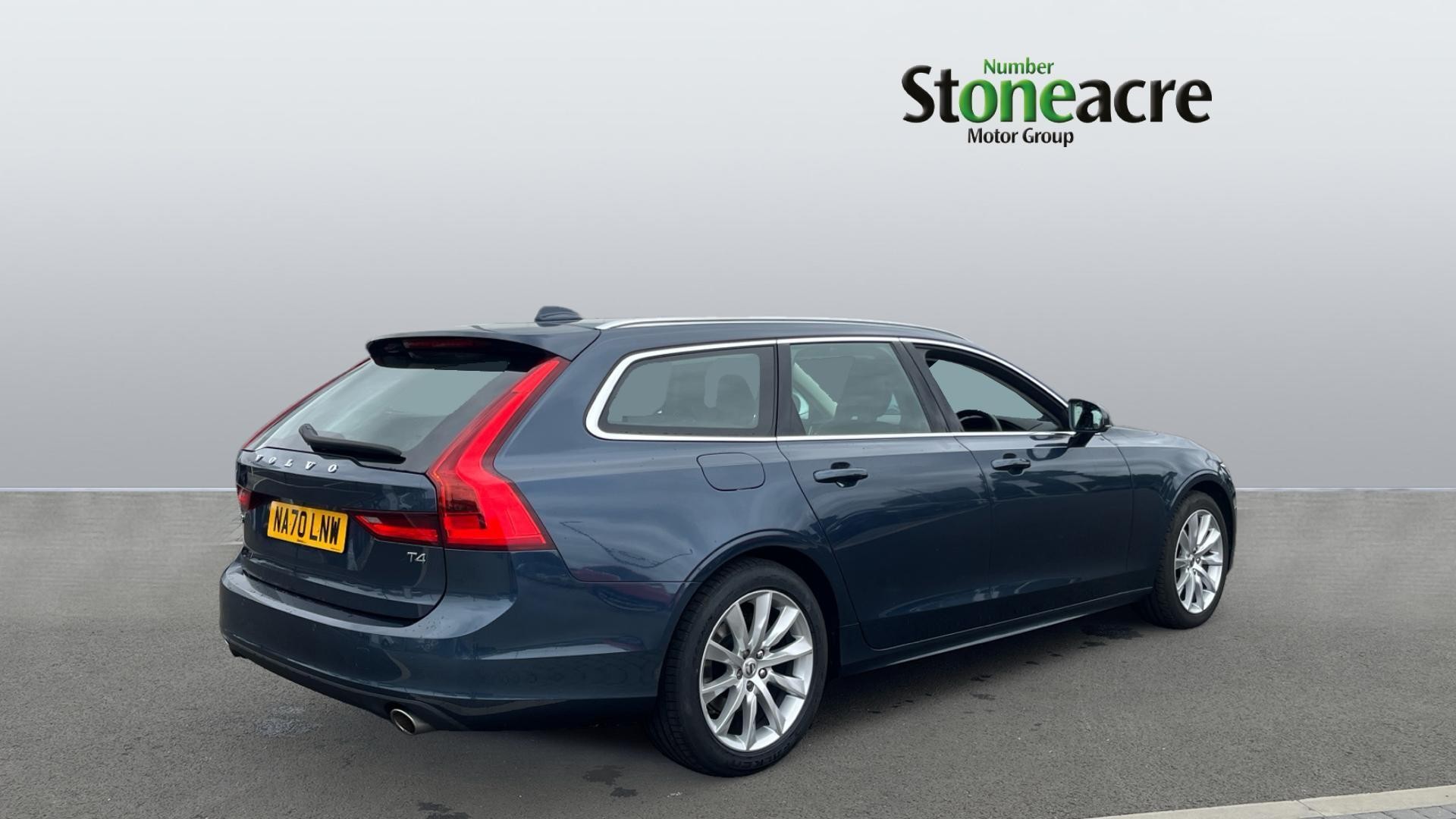 Volvo V90 Image 2
