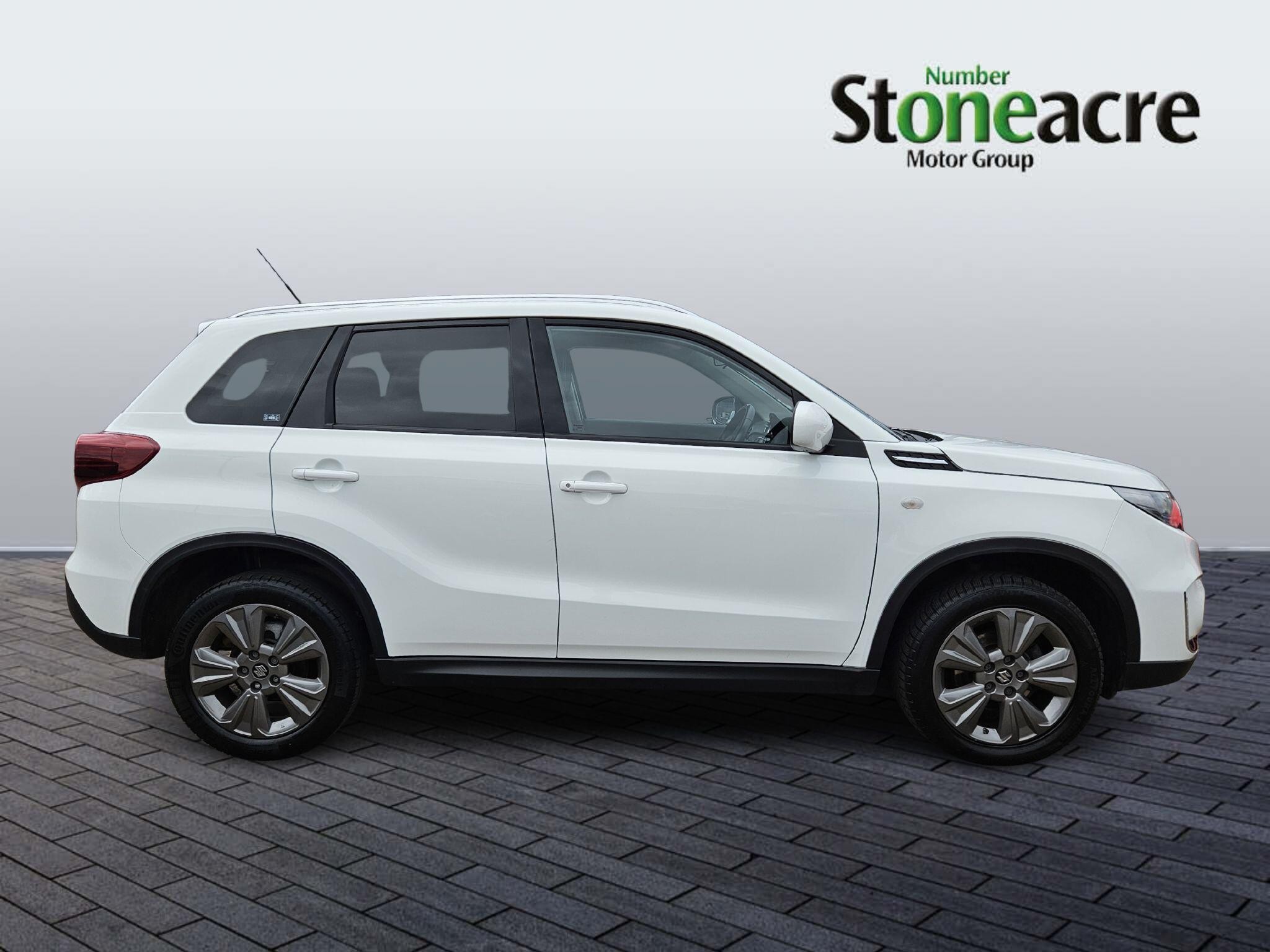 Suzuki Vitara Image 2