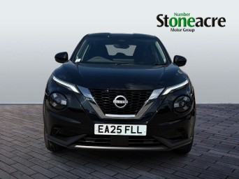 Nissan Juke 1.0 DIG-T Acenta Premium DCT Auto Euro 6 (s/s) 5dr EA25FLL Image 2