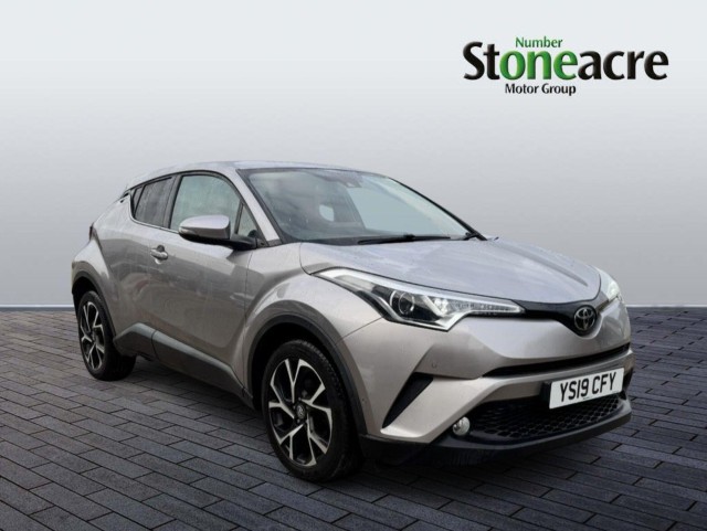 Toyota C-HR 1.2 VVT-i Design Euro 6 (s/s) 5dr YS19CFY Image 1