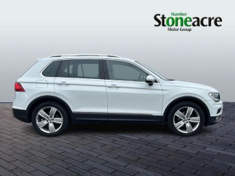 Volkswagen Tiguan 2.0 TDI Match DSG Euro 6 (s/s) 5dr HY21VVA Image 2