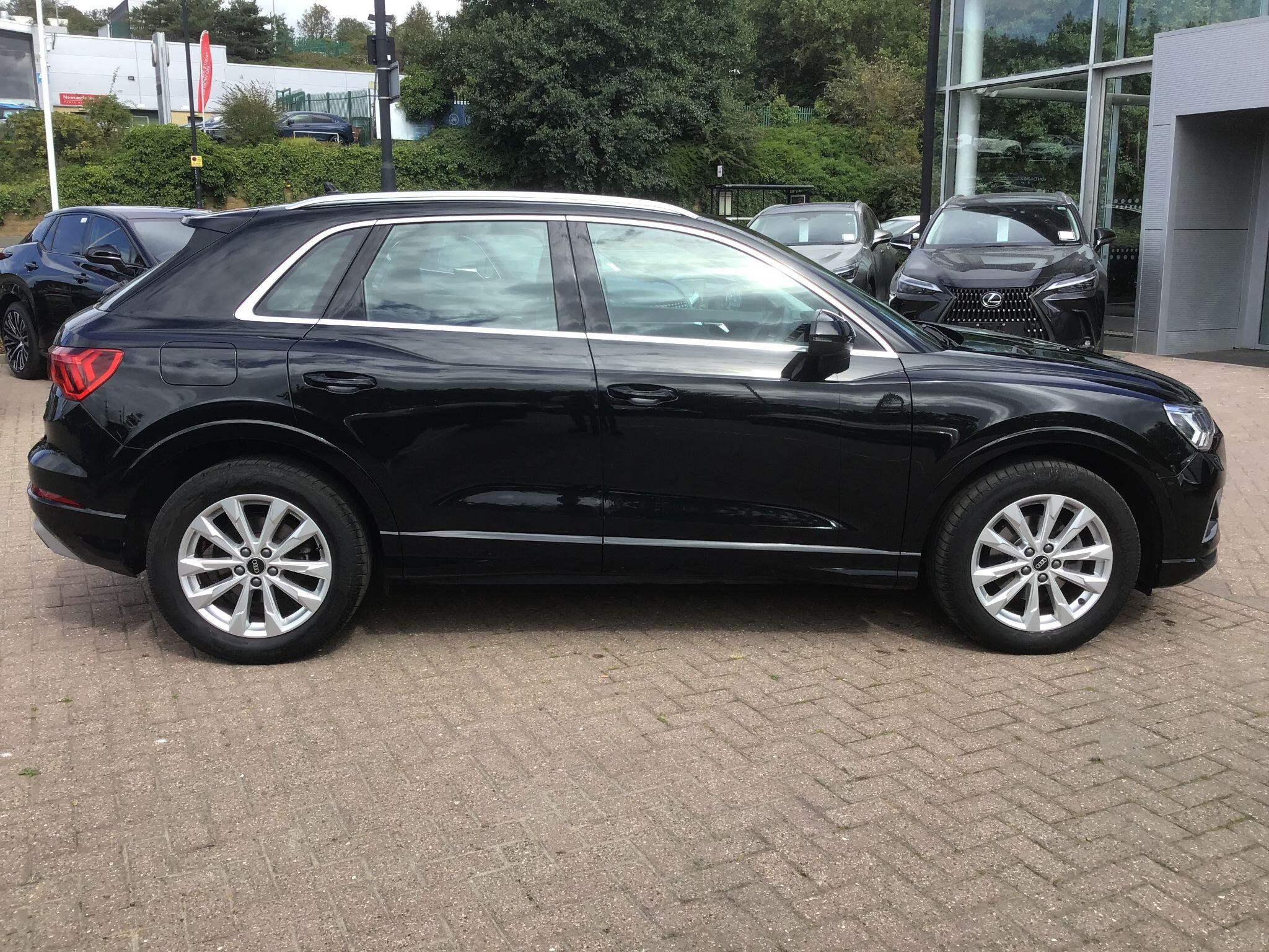 Audi Q3 Image 2