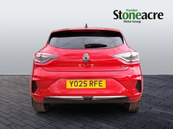 Renault Clio 1.6 E-TECH techno Auto Euro 6 (s/s) 5dr YO25RFE Image 3