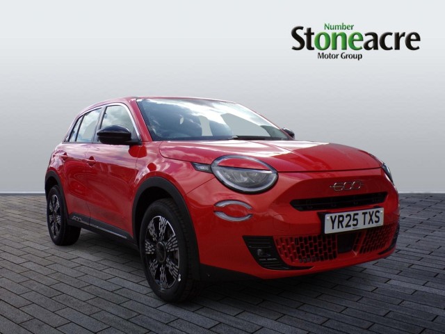 Fiat 600 1.2 MHEV e-DCT Euro 6 (s/s) 5dr YR25TXS Image 1