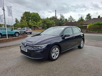 Volkswagen Golf 1.0 TSI Life Euro 6 (s/s) 5dr GF23UMX Image 3