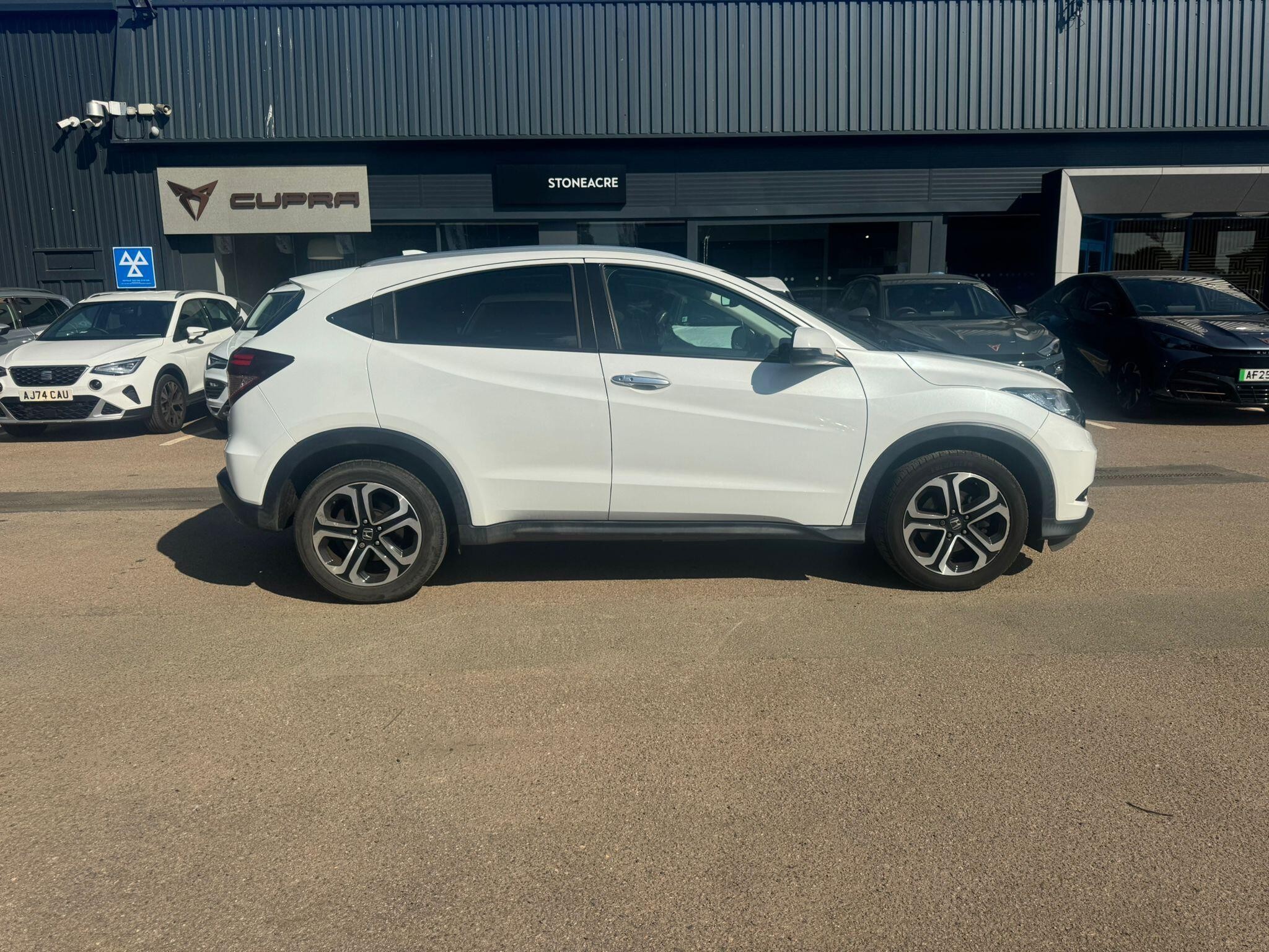 Honda HR-V Image 2