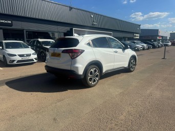 Honda HR-V 1.5 i-VTEC EX CVT Euro 6 (s/s) 5dr EG66LHP Image 3